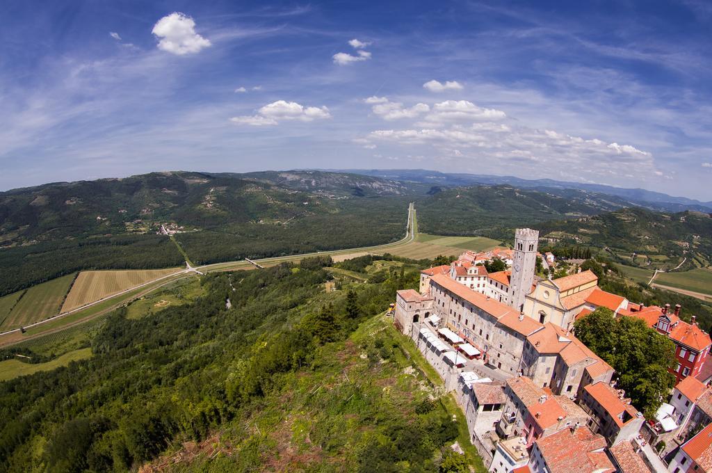 Guesthouse Villa Marija Motovun Eksteriør bilde